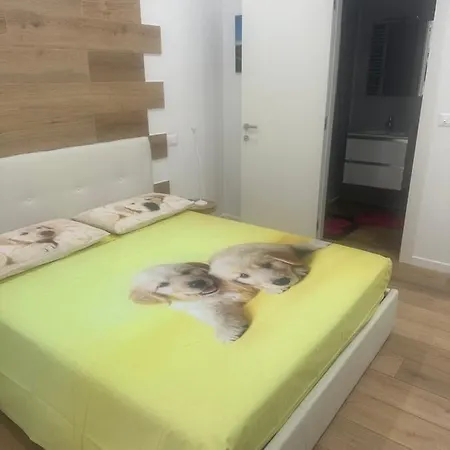 Rosa House לינה וארוחת בוקר 3*