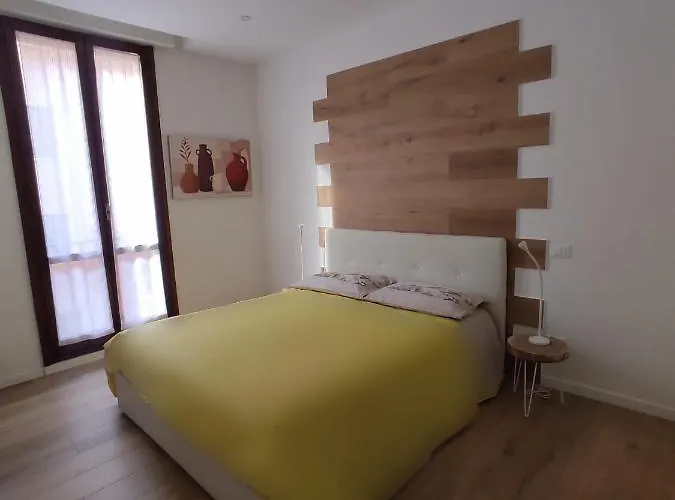 Rosa House B&B 볼로냐
